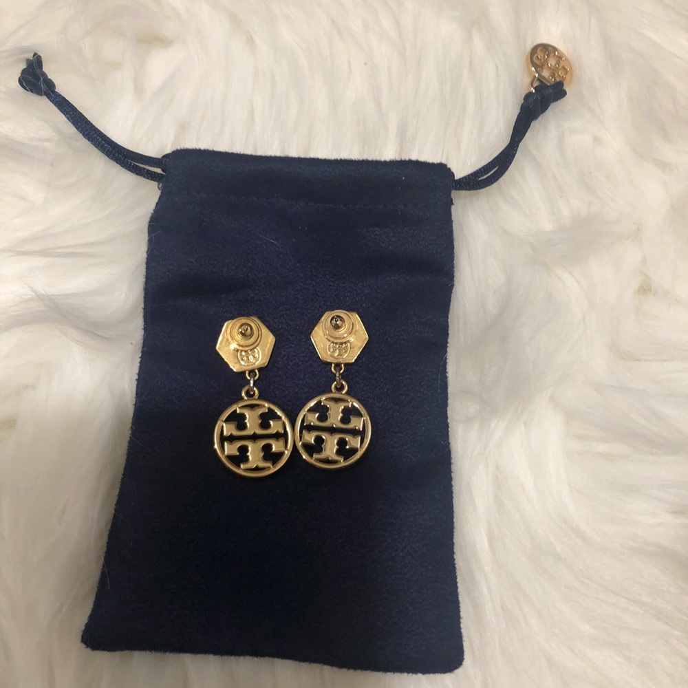 ❌SOLD ❌Tory Burch Drop Earring - Picture 2 of 4